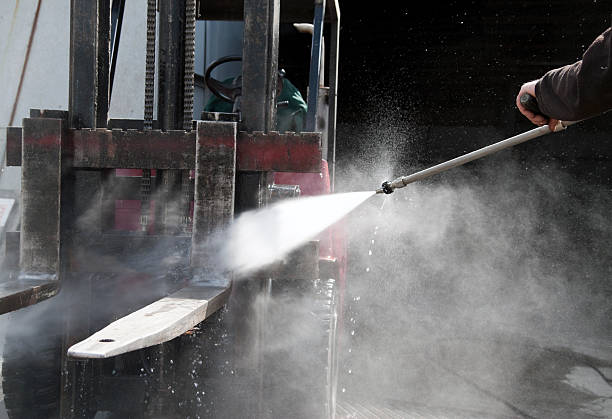 Best Deck Cleaning Services  in Baker, MT